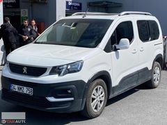 0.69 KREDİ 2021 ÇIKIŞLI 75 BİNDE CAM TAVAN RIFTER NAVGS-PRK.SNRS