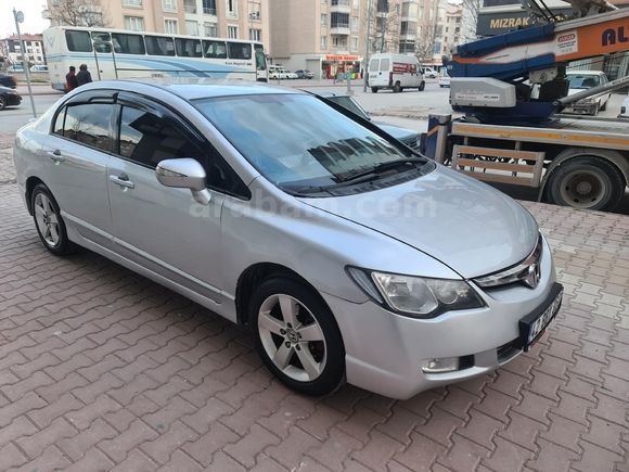 Sahibinden Honda Civic 1.6 Dream 2007 Model  315.000 km Gri (Gümüş)