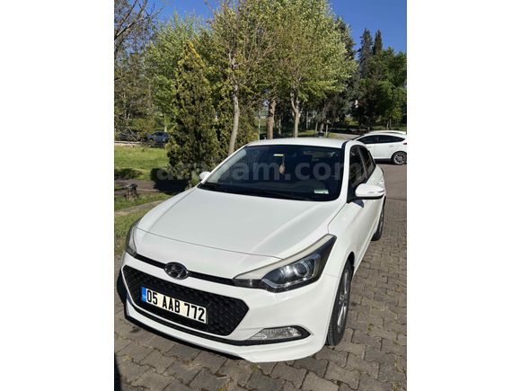 Sahibinden Hyundai i20 1.2 MPI Style 2016 Model 