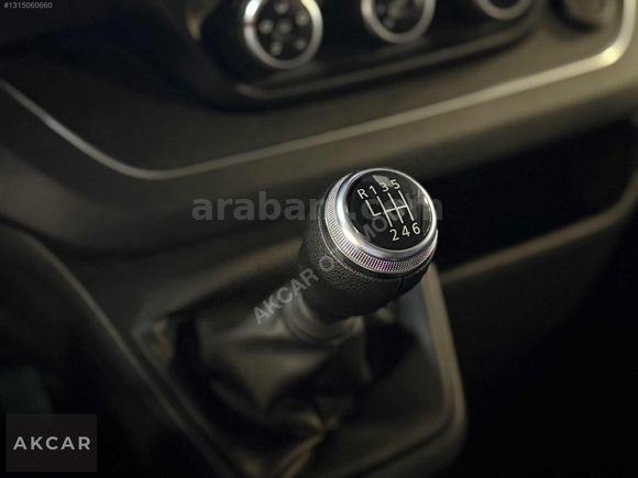 AKCAR/2024 TRAFİC 5+1 MANUEL HATASIZ EKRANLI GARANTİLİ BAKIMLI