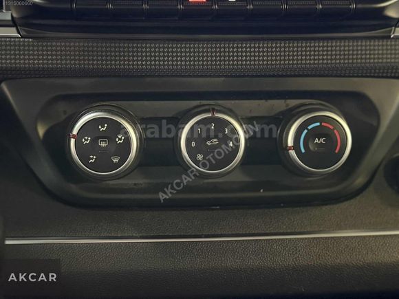 AKCAR/2024 TRAFİC 5+1 MANUEL HATASIZ EKRANLI GARANTİLİ BAKIMLI