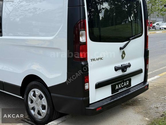 AKCAR/2024 TRAFİC 5+1 MANUEL HATASIZ EKRANLI GARANTİLİ BAKIMLI