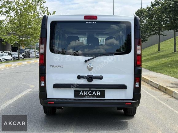 AKCAR/2024 TRAFİC 5+1 MANUEL HATASIZ EKRANLI GARANTİLİ BAKIMLI