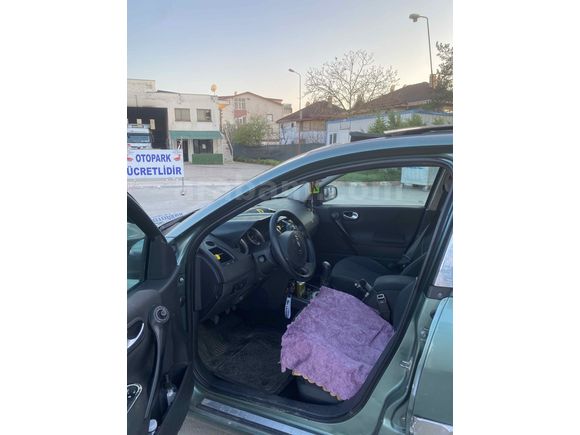 2004 1.6. LPG CAM TAVANLI DOLU PAKET AİLE ARACI 