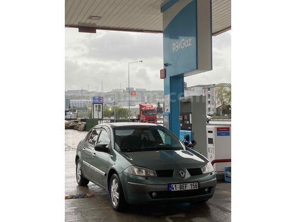 2004 1.6. LPG CAM TAVANLI DOLU PAKET AİLE ARACI 