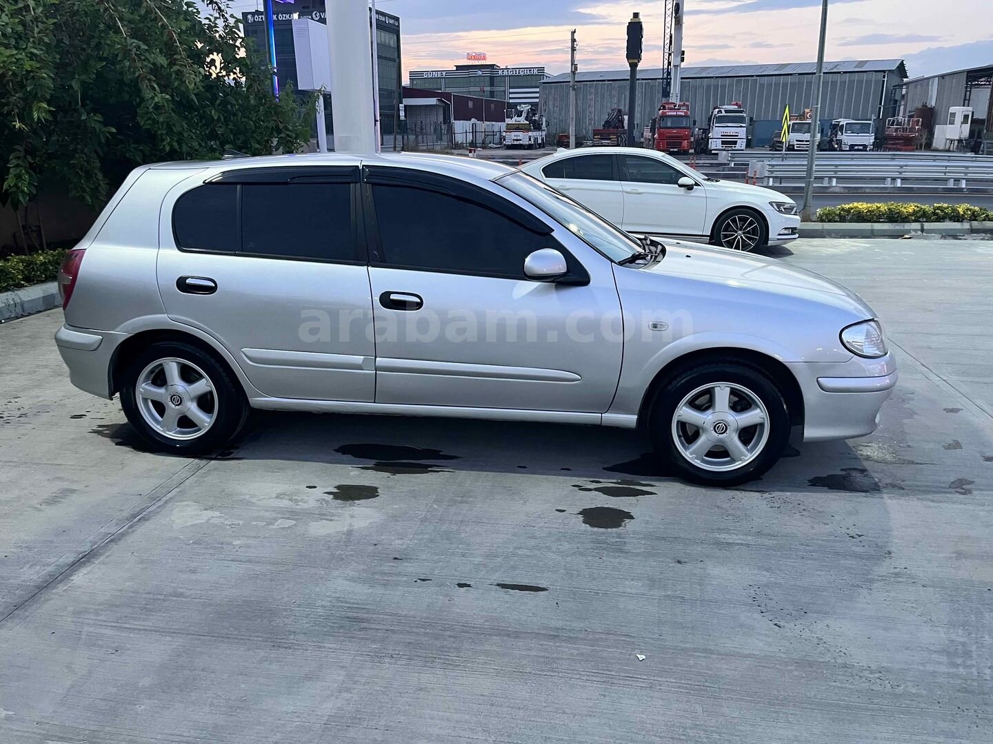 Sahibinden Nissan Almera 1.5 Luxury 2001 Model Mersin 250.000 km Gri 4