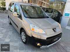 KRL MOTORS DAN HATASIZ BOYASIZ DÜŞÜK KM ÇOK TEMİZ PARTNER TEPE