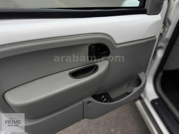 KREDİ KARTINA 12 TAKSİT İMKANI 1.5 dCi RENAULT KANGOO ÇİFT SÜRGÜ
