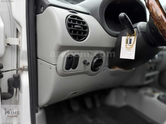 KREDİ KARTINA 12 TAKSİT İMKANI 1.5 dCi RENAULT KANGOO ÇİFT SÜRGÜ