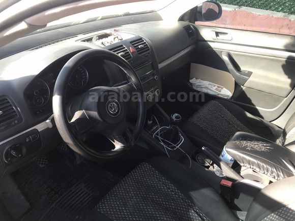 Sahibinden Volkswagen Jetta 1.6 TDi Primeline 2011 Model 