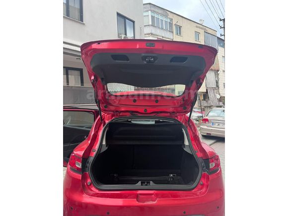 Sahibinden Renault Clio 1.2 Joy 2015 Model  68.000 km Kırmızı
