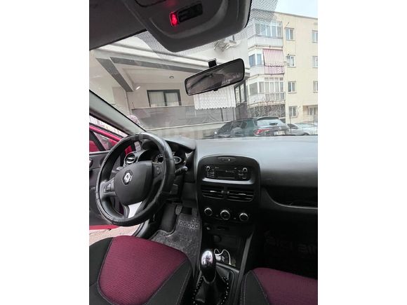 Sahibinden Renault Clio 1.2 Joy 2015 Model  68.000 km Kırmızı