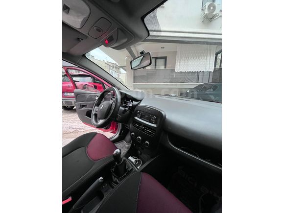 Sahibinden Renault Clio 1.2 Joy 2015 Model  68.000 km Kırmızı