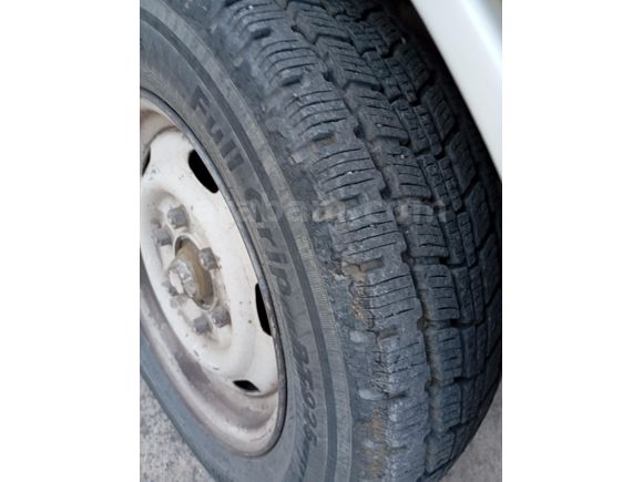 Sahibinden 93 model Mazda E 2200 Kasalı