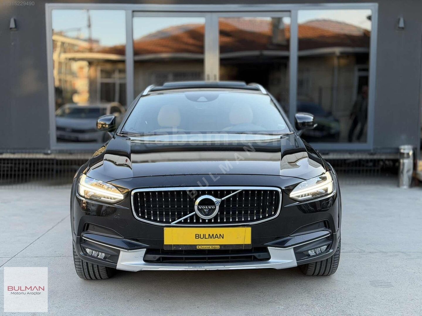 Galeriden Volvo V90 Cross Country 2.0 D D5 Pro 2018 Model İstanbul 195.000 km Siyah 2