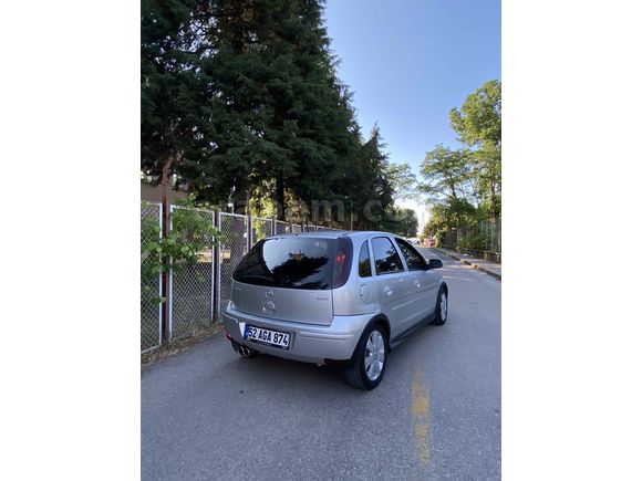 2005 Corsa Enjoy