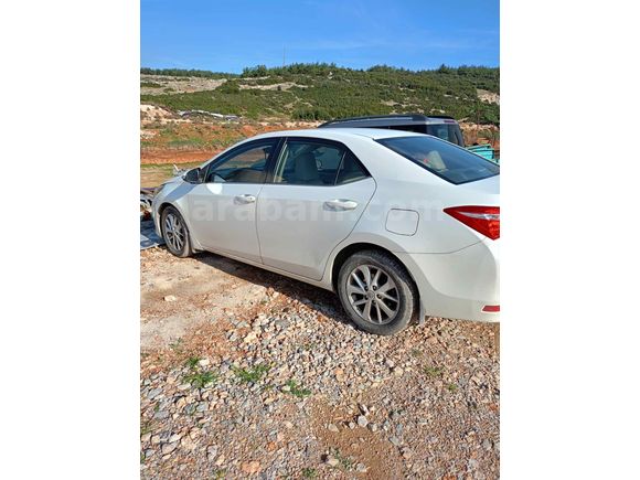 Sahibinden Toyota Corolla 1.4 D-4D Premium 2013 Model 