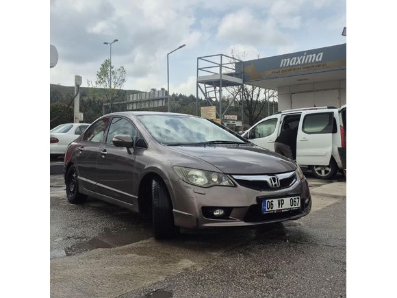 Sahibinden Honda Civic 1.6i VTEC Premium 2010 Model