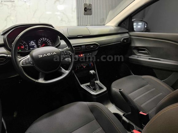 2023 MODEL 6001 KM'DE SANDERO STEPWAY ÇELİK JANT CAM FİLM