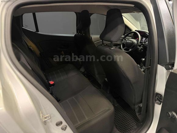 2023 MODEL 6001 KM'DE SANDERO STEPWAY ÇELİK JANT CAM FİLM