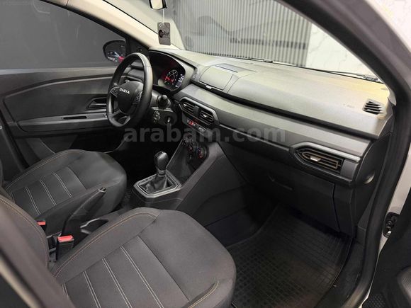 2023 MODEL 6001 KM'DE SANDERO STEPWAY ÇELİK JANT CAM FİLM