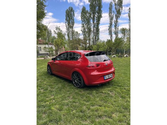 Sorunsuz, düşük km, Kırmızı 2012 Model Seat Leon