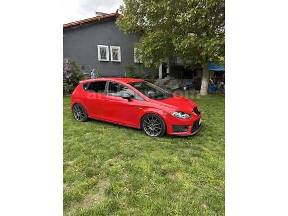 Sorunsuz, düşük km, Kırmızı 2012 Model Seat Leon
