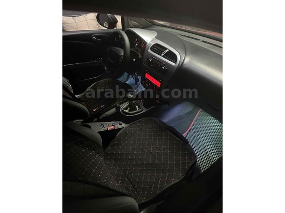 Sorunsuz, düşük km, Kırmızı 2012 Model Seat Leon