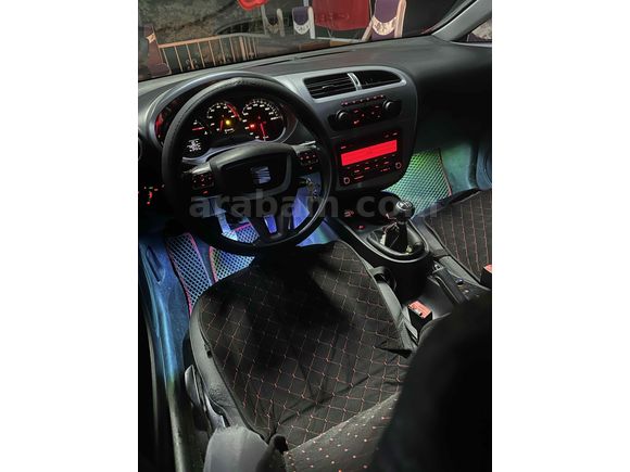 Sorunsuz, düşük km, Kırmızı 2012 Model Seat Leon