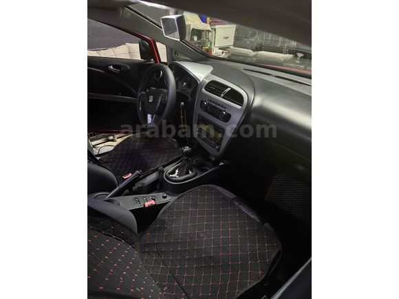 Sorunsuz, düşük km, Kırmızı 2012 Model Seat Leon