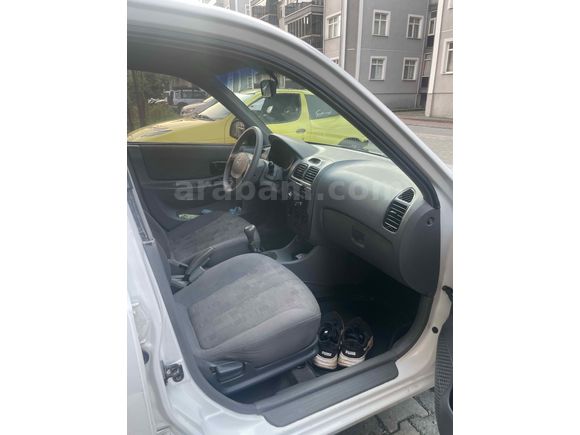 Sahibinden Hyundai Accent 1.5 CRDi Admire 2004 Model Artvin