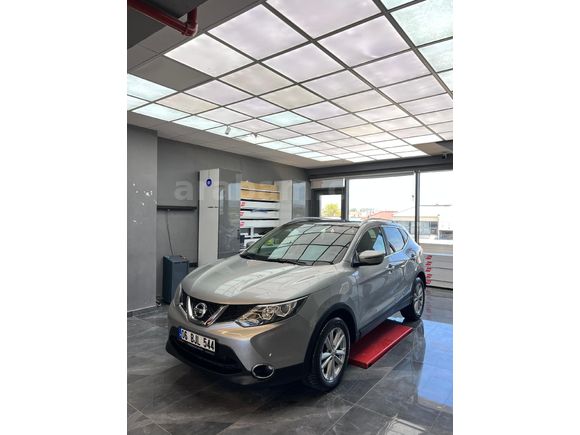 Sahibinden Nissan Qashqai 1.6 dCi Sky Pack 2015 Model