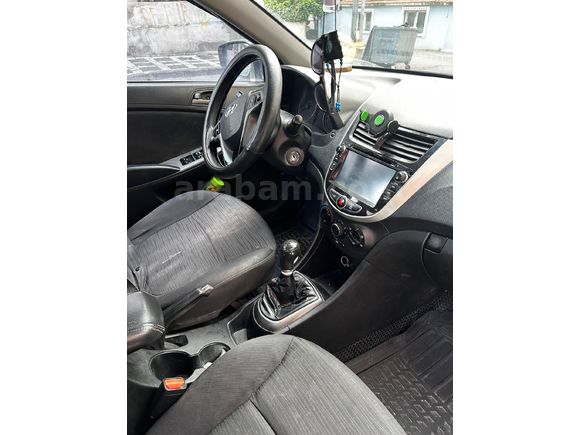 Sahibinden Hyundai Accent Blue 1.4 CVVT Mode Plus 2016 Model