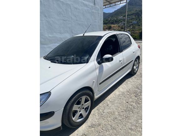 Sahibinden Peugeot 206 1.4 HDi X-line 2005 Model 