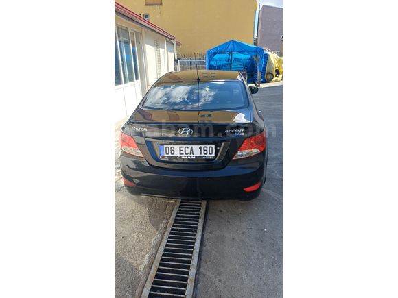 Sahibinden Hyundai Accent Blue 1.4 CVVT Mode Plus 2012 Model