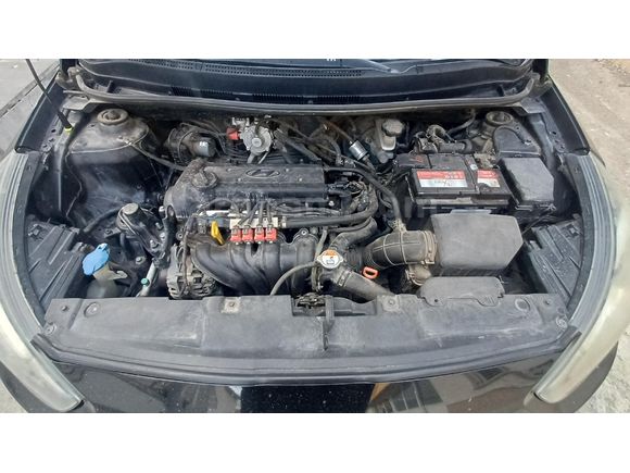 Sahibinden Hyundai Accent Blue 1.4 CVVT Mode Plus 2012 Model