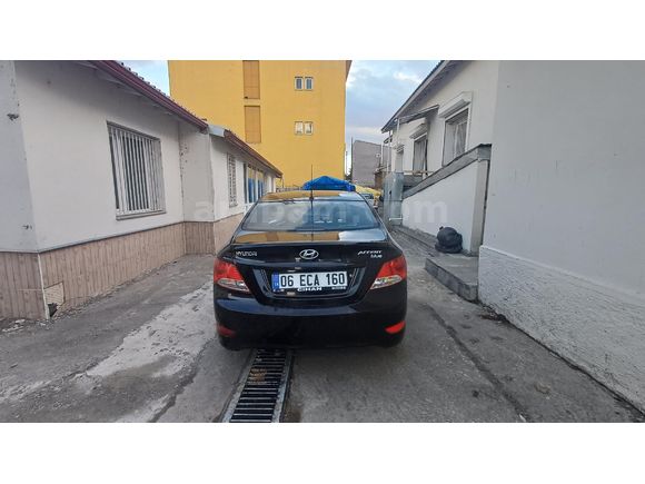 Sahibinden Hyundai Accent Blue 1.4 CVVT Mode Plus 2012 Model
