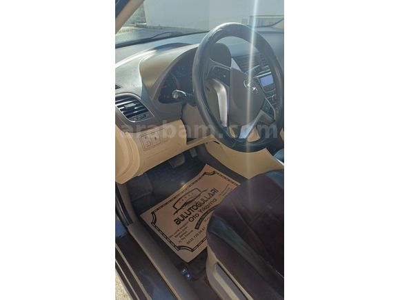 Sahibinden Hyundai Accent Blue 1.4 CVVT Mode Plus 2012 Model