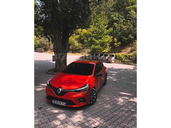 Sahibinden Renault Clio 1.0 TCe Touch 2023 Model 