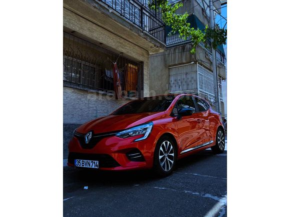 Sahibinden Renault Clio 1.0 TCe Touch 2023 Model 