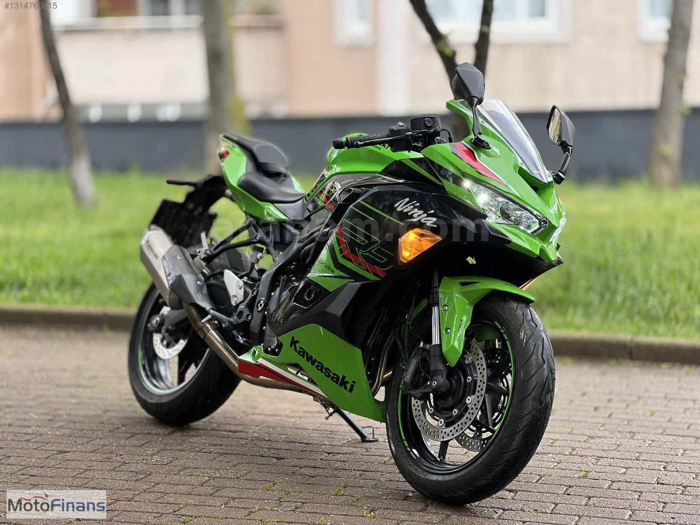 Galeriden Kawasaki Ninja ZX-4RR 2024 Model İstanbul 10.000 km