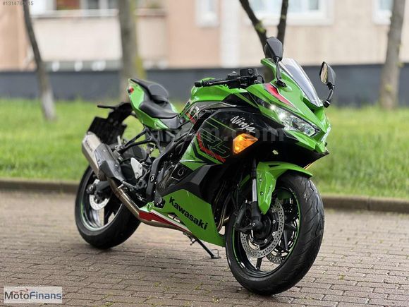 Galeriden Kawasaki Ninja ZX-4RR 2024 Model İstanbul 10.000 km
