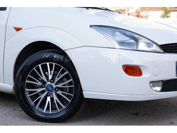 Sahibinden Ford Focus 1.6 Ambiente 2000 Model 