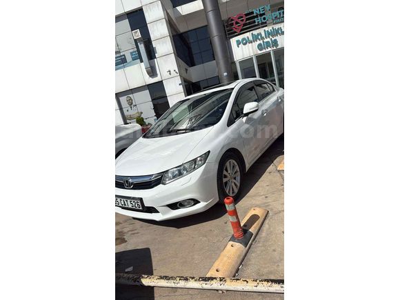 Sahibinden Honda Civic 1.6i VTEC Eco Elegance 2014 Model 