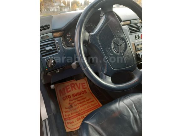 Değisensiz - 360000km-Mavi salon- E 200 Avantgarde 1998 Model