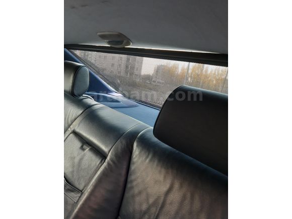 Değisensiz - 360000km-Mavi salon- E 200 Avantgarde 1998 Model