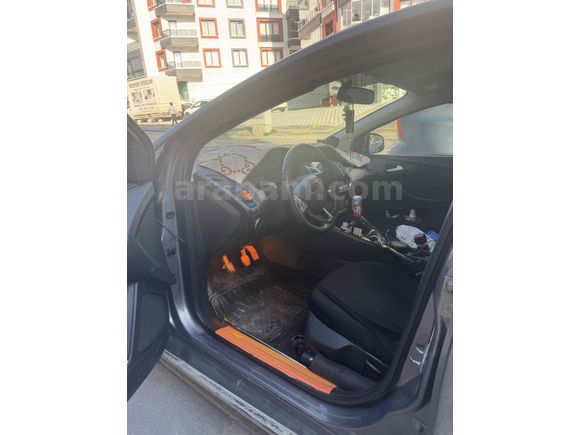 Sahibinden Ford Focus 1.6 Ti-VCT Trend X 2015 Model 
