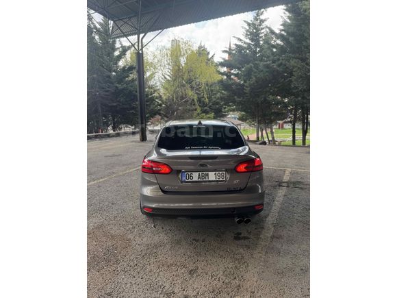 Sahibinden Ford Focus 1.6 Ti-VCT Trend X 2015 Model 