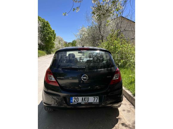Sahibinden Opel Corsa 1.3 CDTI Essentia 2012 Model Uşak 180.000 km Siyah