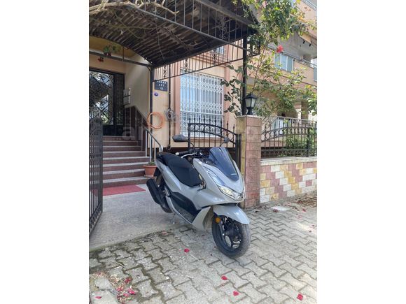 TEMİZ Sahibinden 2024 Honda PCX125 - 3.8xx KM - NARDO GRİ 